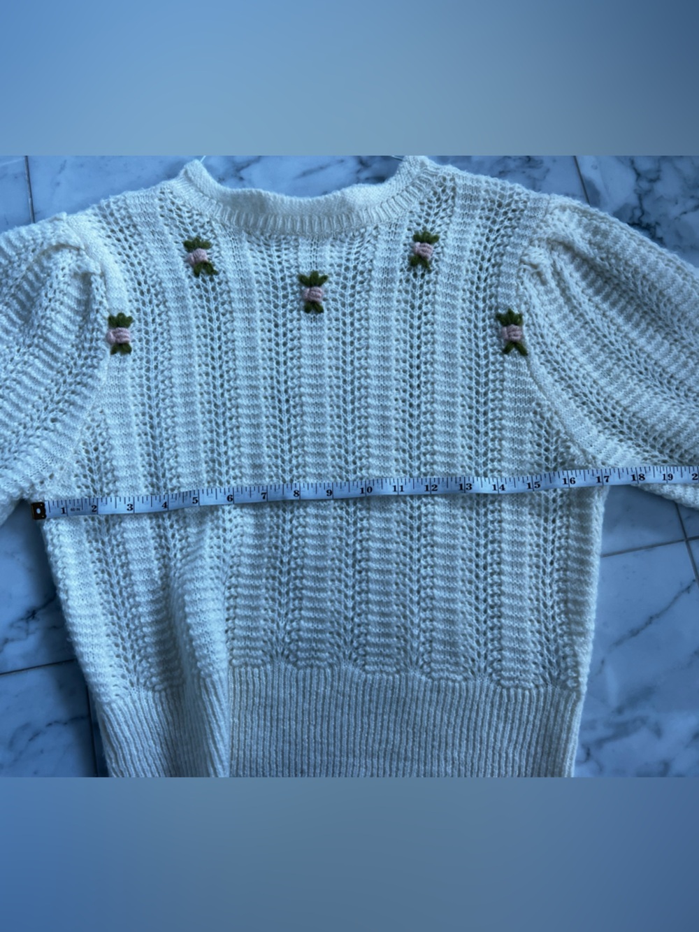 Women’s Small Astr Wool Cream Colored Floral Cropped Sweater - Picture 15 of 15